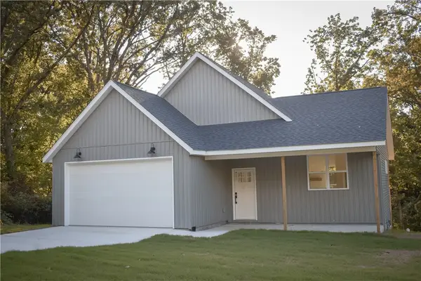 19 Rosenheath Circle, Bella Vista, AR 72715