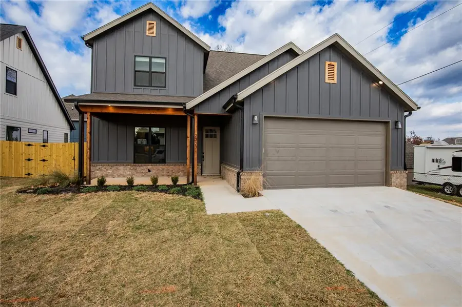 2327 W Seminole Drive, Rogers, AR 72758 - Image #2