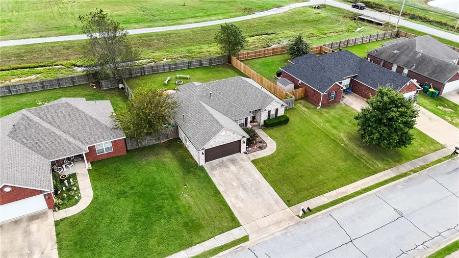 551 Dogwood Street, Centerton, AR 72719 - Image #2