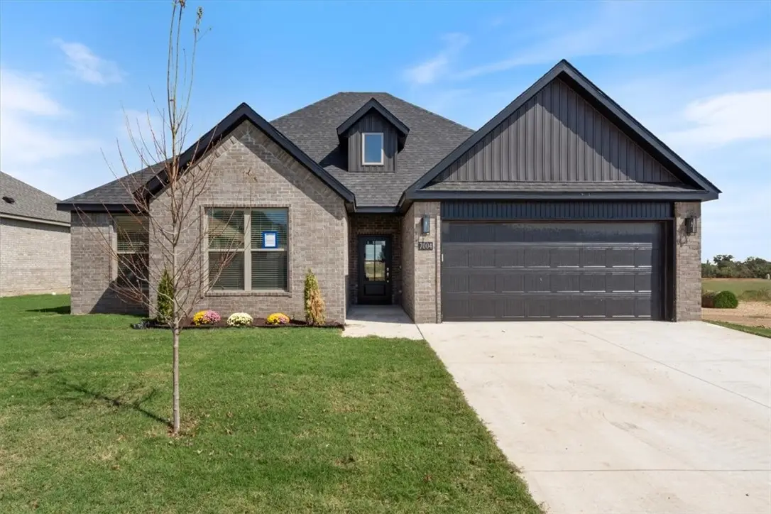 7004 SW Orange Avenue, Bentonville, AR 72713 - Image #1