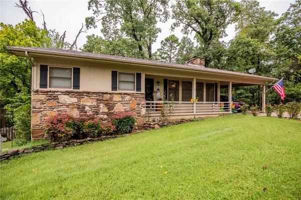 16 Coverack Lane, Bella Vista, AR 72714