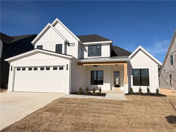 4105 W Murfield Drive, Rogers, AR 72758