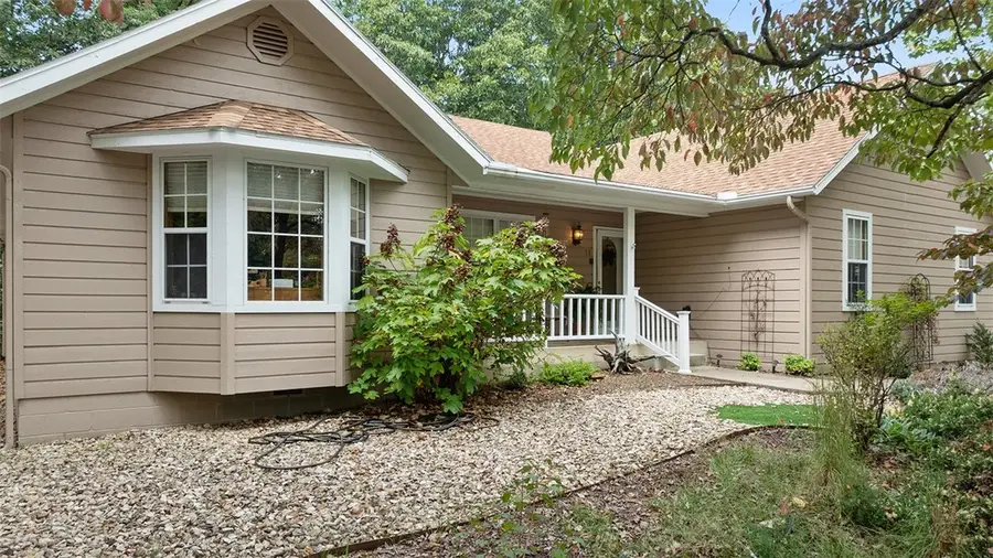 11 Wiltshire Drive, Bella Vista, AR 72714 - Image #3