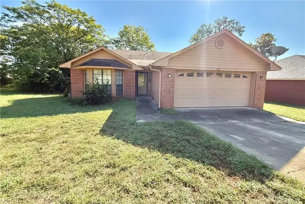 908 N 20th Street, Van Buren, AR 72956