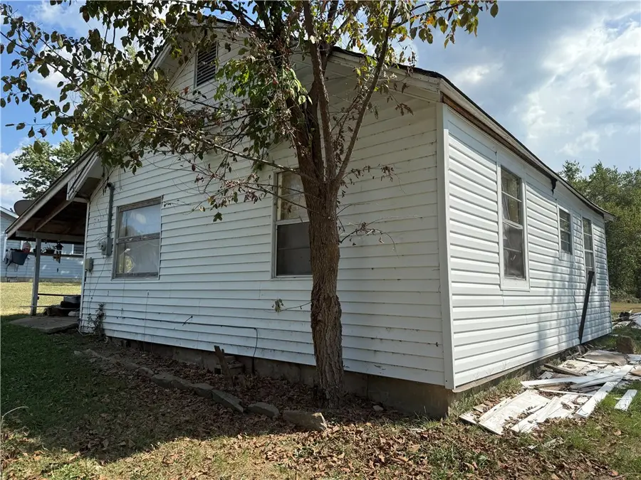 111 S Spring Street, Marshall, AR 72650 - Image #2