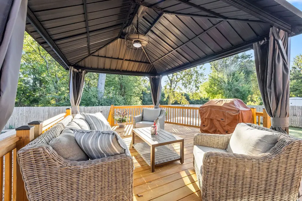 325 Bluff Drive, Lowell, AR 72745 - Image #1