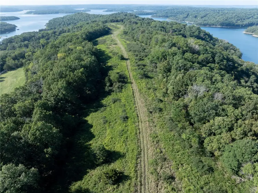 11105 Cedar Rock Road, Garfield, AR 72732 - Image #3