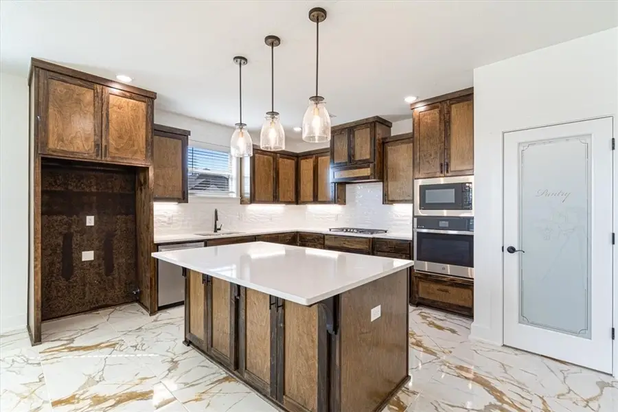 6900 SW High Meadow Boulevard, Bentonville, AR 72713 - Image #2