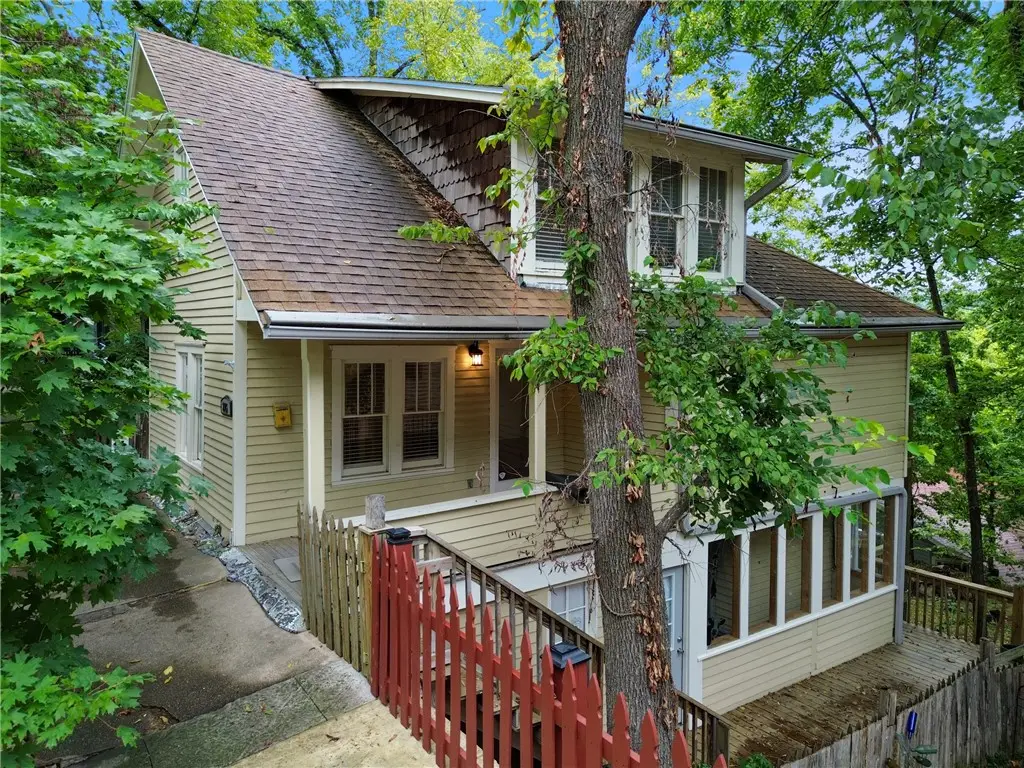215 Spring Street, Eureka Springs, AR 72632 - Image #1
