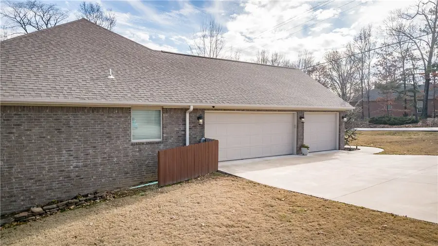 49 Westmorland Drive, Bella Vista, AR 72714 - Image #3