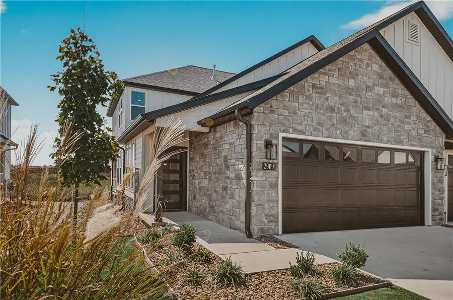 2909 SW Hampshire Avenue, Bentonville, AR 72713 - Image #2