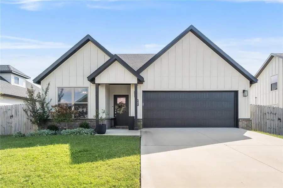 931 Moosehead Street, Bentonville, AR 72713 - Image #2