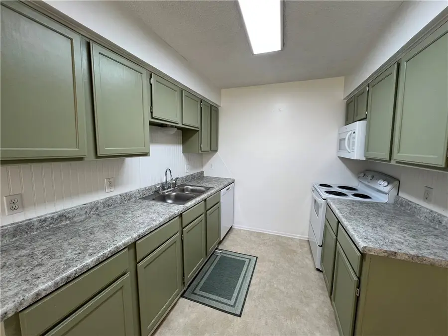 10 Killane Street, Clarksville, AR 72830 - Image #3