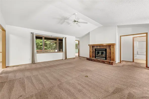 1 Newent Lane, Bella Vista, AR 72714