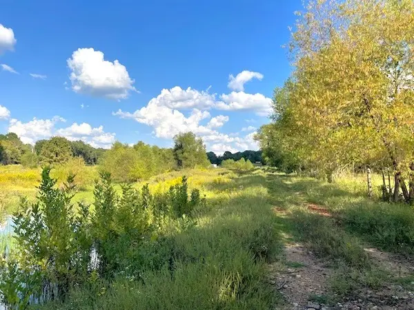 1250 Elder Branch Road, Hackett, AR 72937