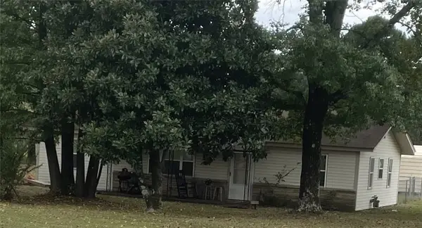 1101 W Main Street, Lamar, AR 72846