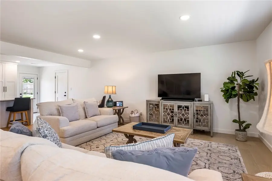 1004 Robin Haven Drive, Bentonville, AR 72712 - Image #3