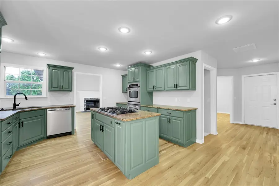 1583 N Forest Heights, Fayetteville, AR 72703 - Image #2