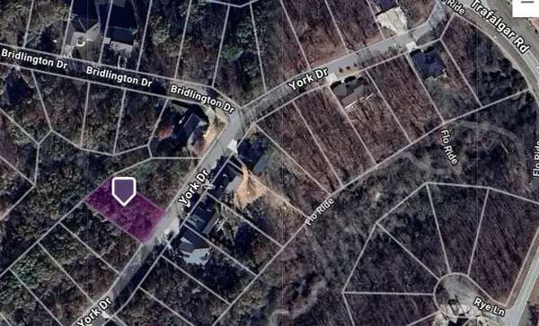 York Drive, Bella Vista, AR 72714