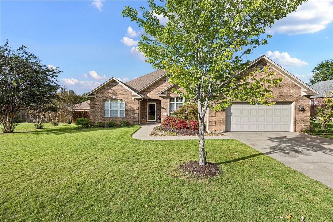 68 Larkspur Court, Russellville, AR 72802 - Image #1