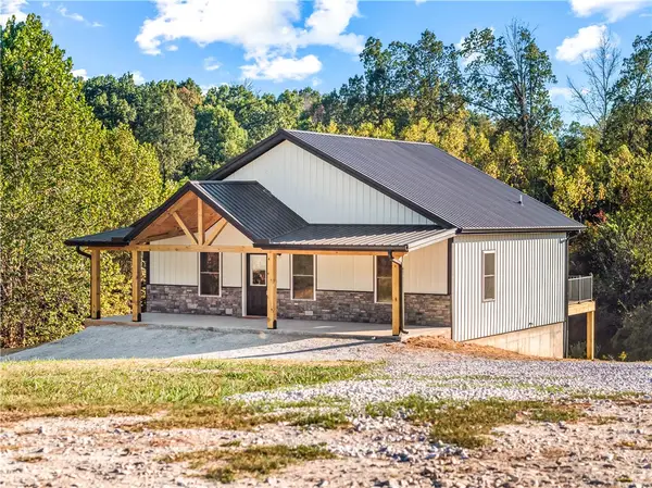 10147 Quincy Lane, Harrison, AR 72601