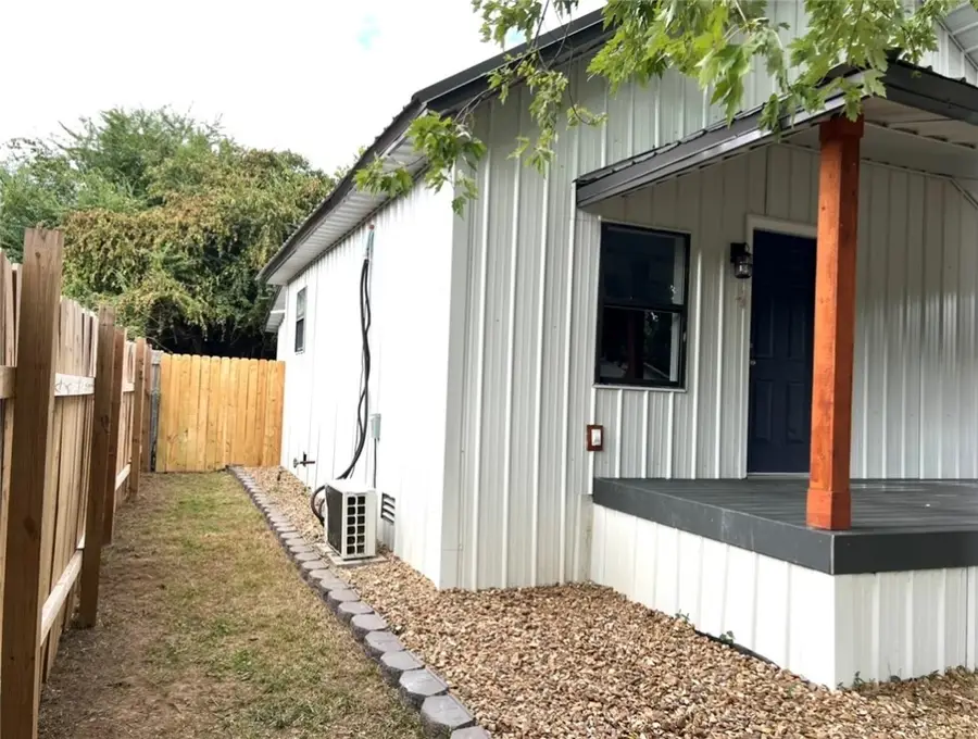 509 E J Street, Russellville, AR 72801 - Image #2