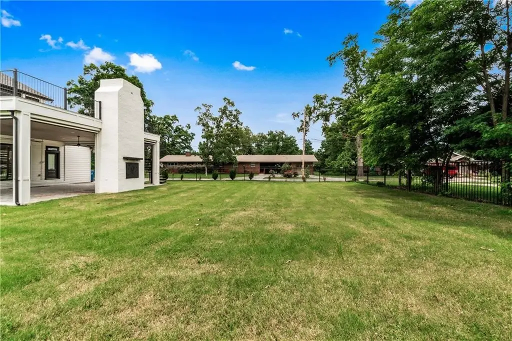 212 NW G Street, Bentonville, AR 72712 - Image #1