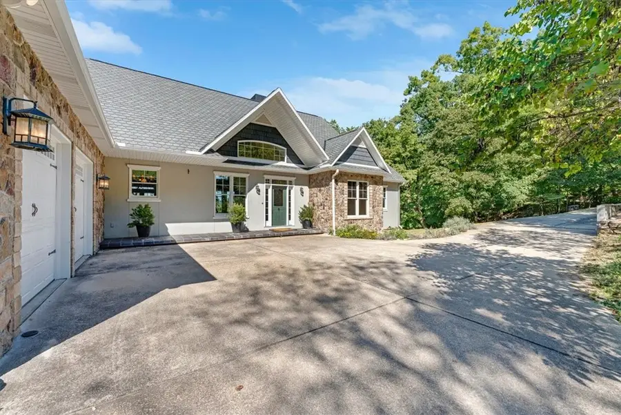 1007 S Bayshore Drive, Eureka Springs, AR 72631 - Image #2