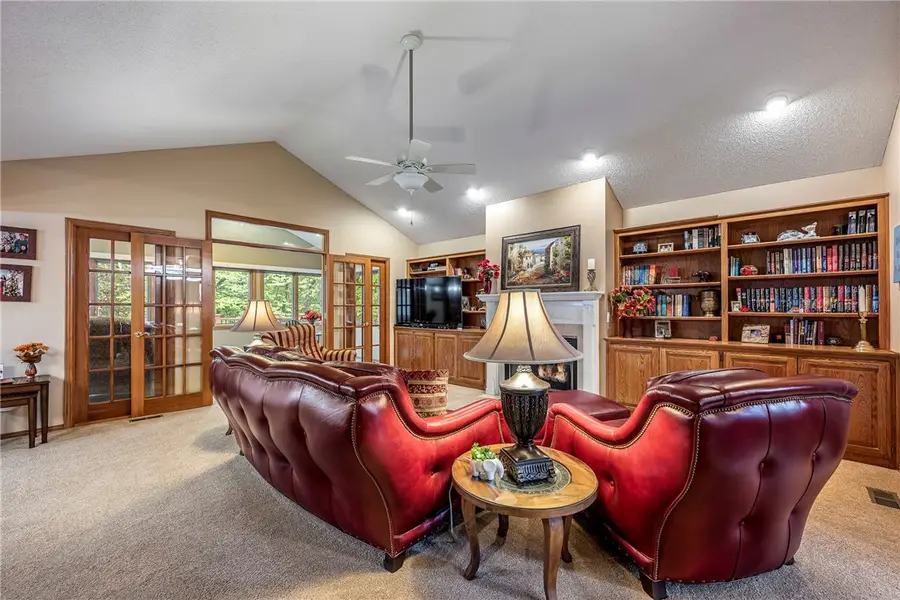 6 Devizis Drive, Bella Vista, AR 72714 - Image #3