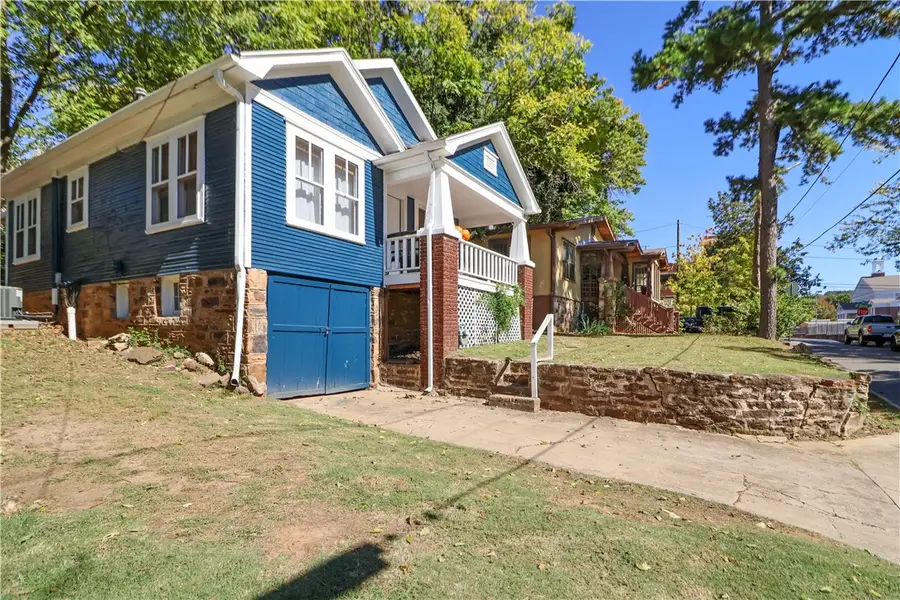 106 W Boles Street, Fayetteville, AR 72701 - Image #2