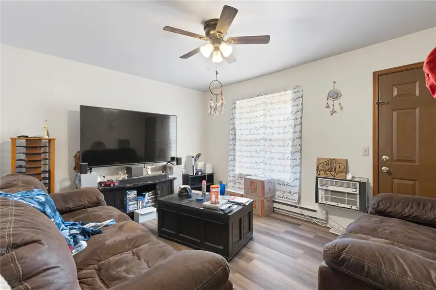 105 Division Avenue, Yellville, AR 72687 - Image #2