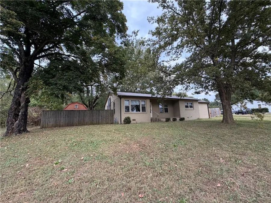 707 S Parrott Drive, Huntsville, AR 72740 - Image #2