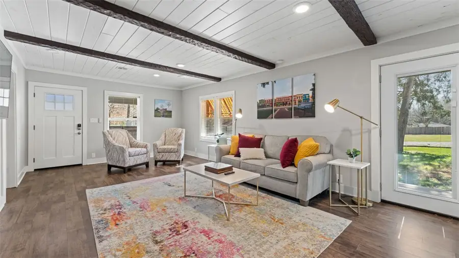 215/215B/219 S Peerson Street, Fayetteville, AR 72701 - Image #2