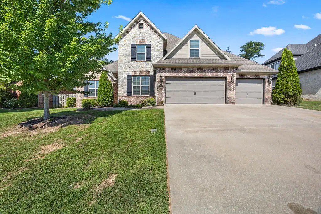 702 SE Eaton Street, Bentonville, AR 72712 - Image #1