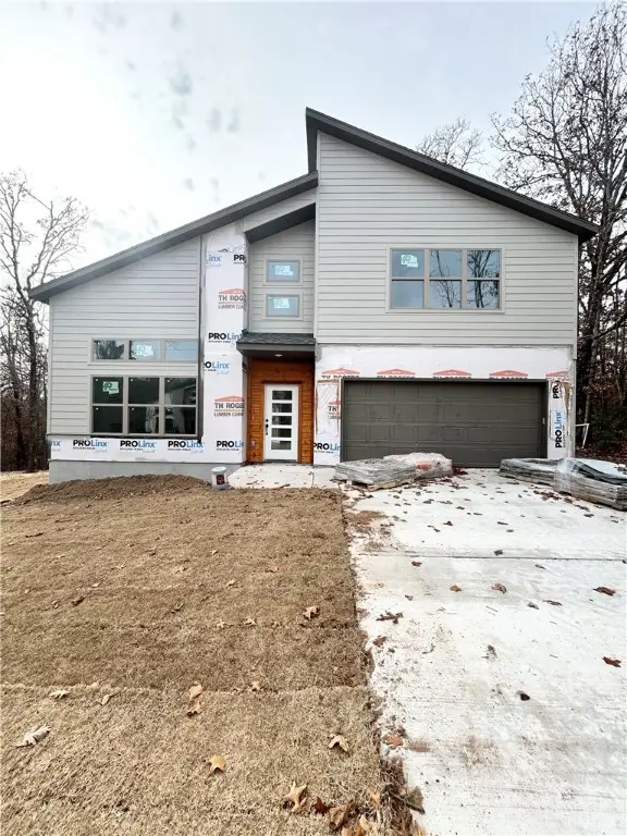 6 Findhorn Lane, Bella Vista, AR 72715