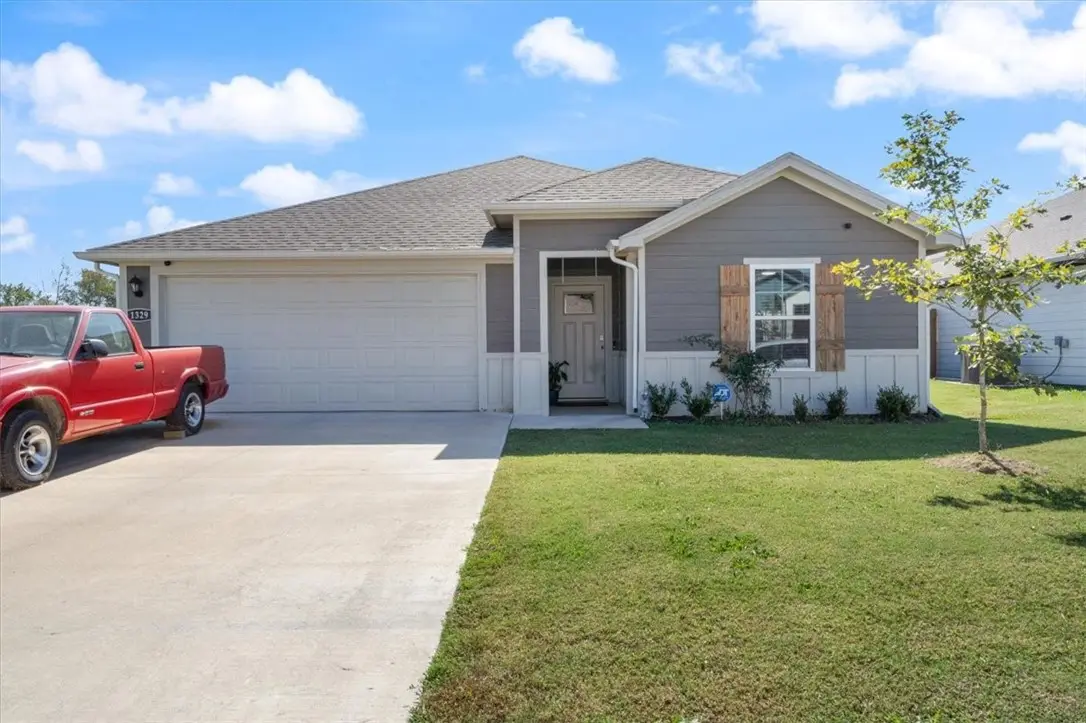 1329 Bates Street, Gentry, AR 72734 - Image #1