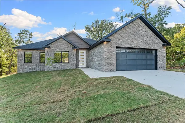 2 Kolman Lane, Bella Vista, AR 72715