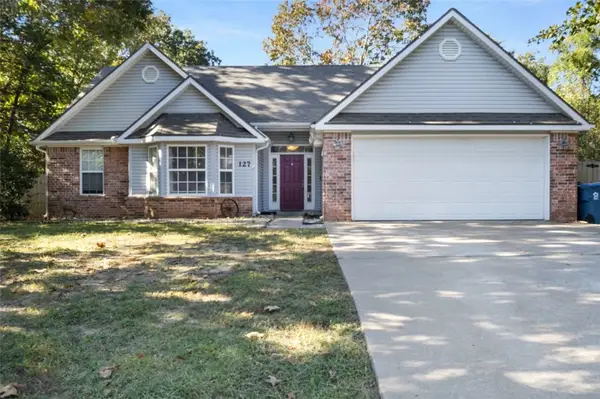 127 Rillington Drive, Bella Vista, AR 72714