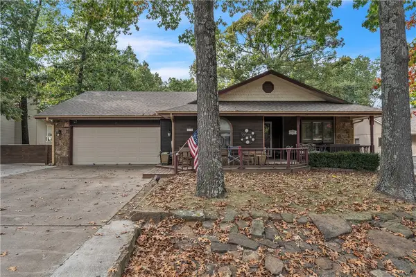 17 Yarmouth Drive, Bella Vista, AR 72715