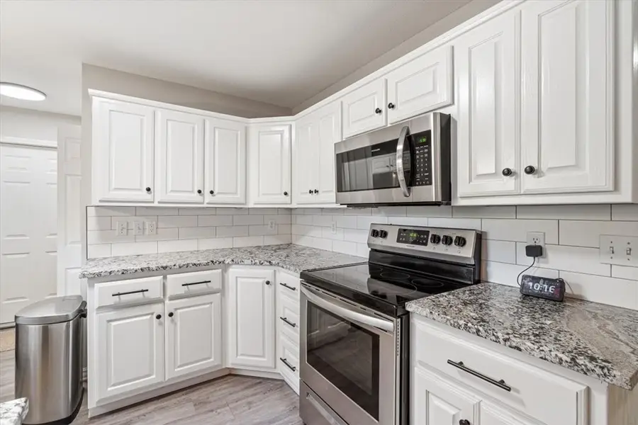 16 Balsham Lane, Bella Vista, AR 72714 - Image #3