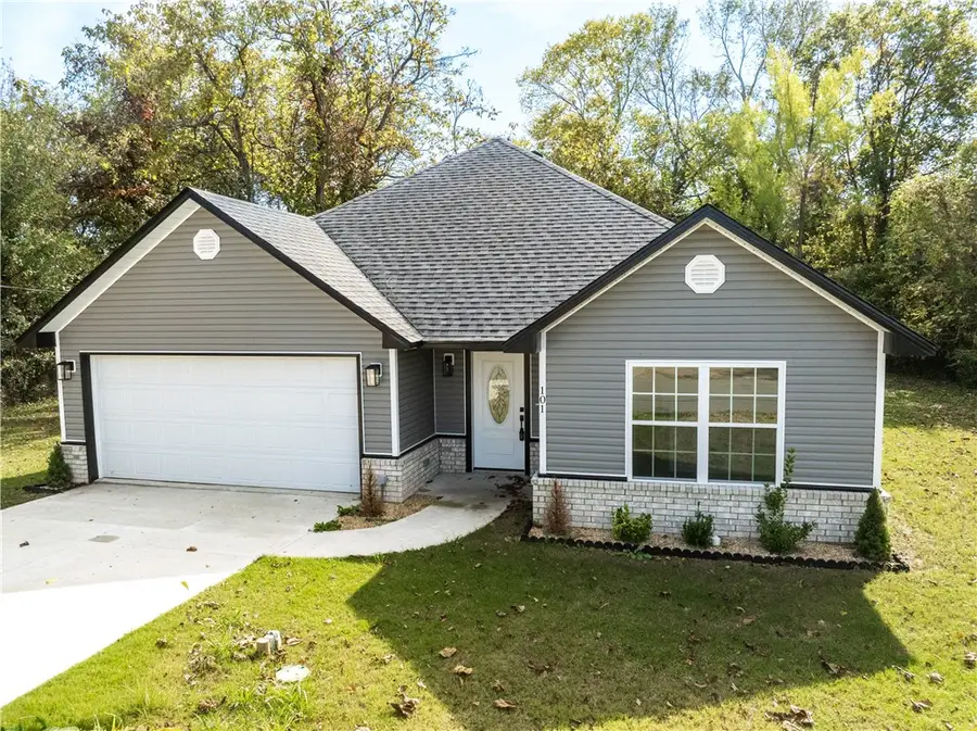 101 Reynolds Street, Mulberry, AR 72947 - Image #2