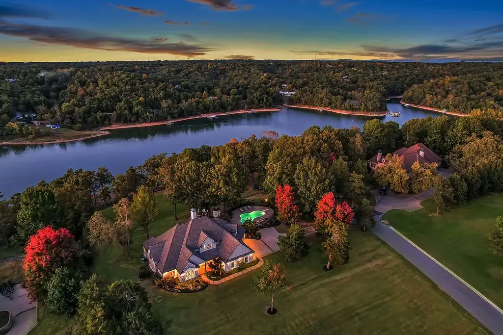 10392 Cedar Pointe Drive, Lowell, AR 72745 - Image #1