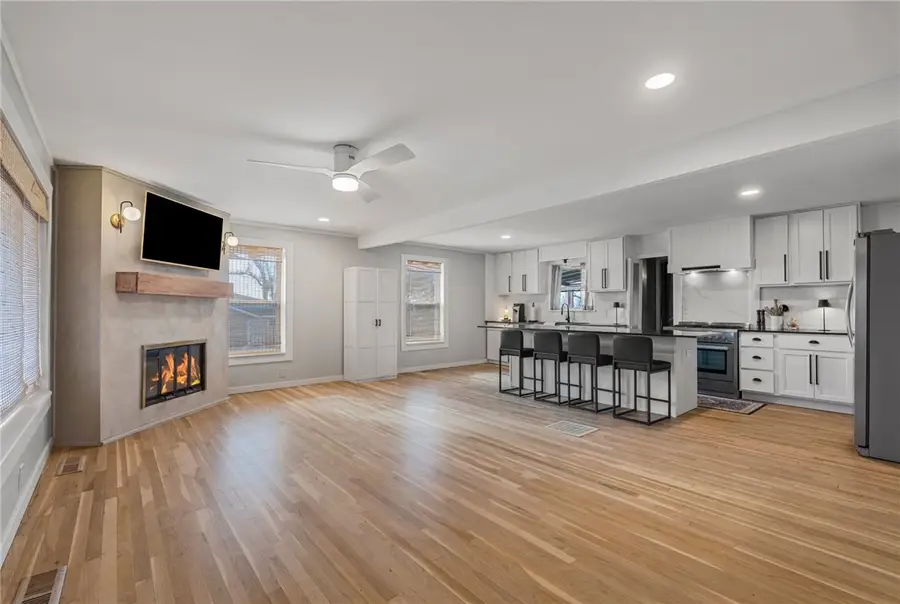 908 N 9th Street, Rogers, AR 72756 - Image #2