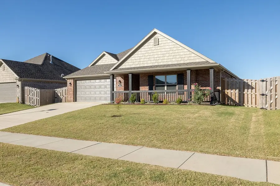 303 S Coventry Avenue, Farmington, AR 72730 - Image #2