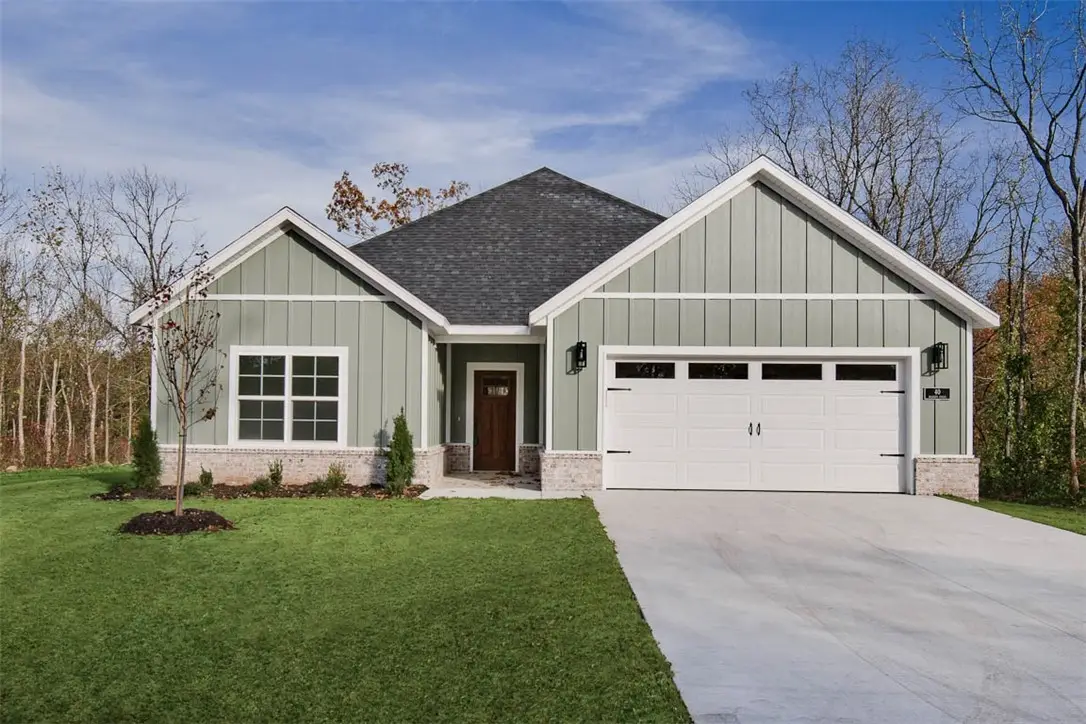 40 Magrath Circle, Bella Vista, AR 72715 - Image #1