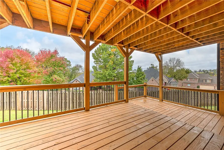 7008 W Inglewood Court, Rogers, AR 72758 - Image #2