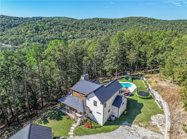 343 County Road 1489, Eureka Springs, AR 72632