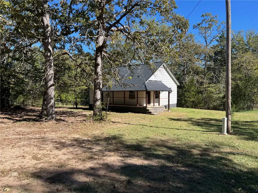 121 E Lynnwood Drive, Lead Hill, AR 72644 - Image #2