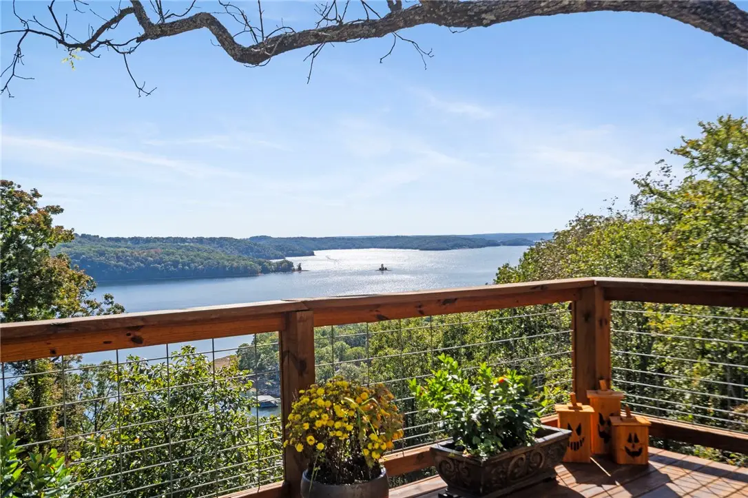 29511 Pine Log Drive, Garfield, AR 72732 - Image #1