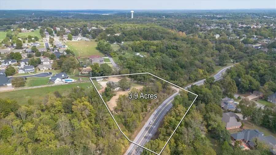 101 Oakhurst Street, Bentonville, AR 72712 - Image #2